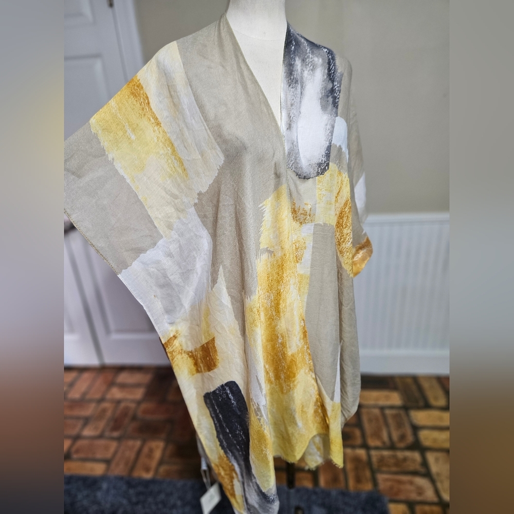 Elegant Yellow and Gray Kimono